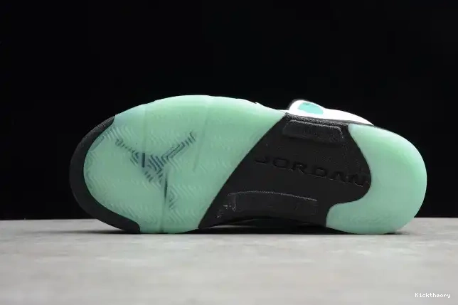 Kick Theory 5 Island CN2932-100 Jordan Green Air 0505
